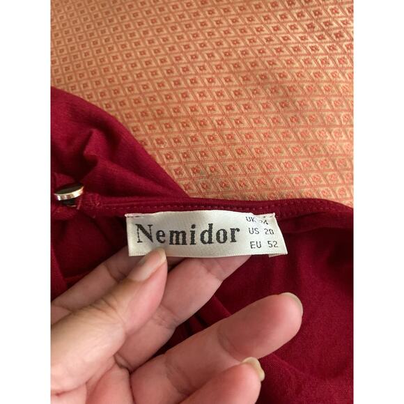Nemidor Women's Romper Size 20 Maroon Key Hole Drawstring NWOT - Picture 7 of 7
